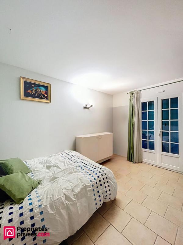 Villa - 220 m² - 7 pièces