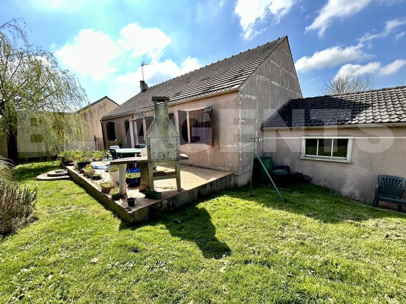 Maison traditionnelle - 90 m² - 5 pièces