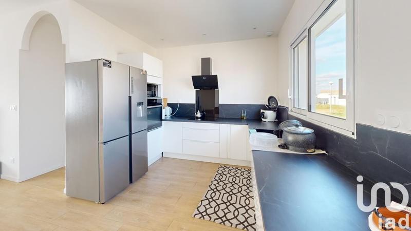 Maison - 95 m² - 5 pièces