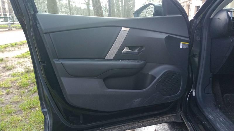 Citroën C4 1.2 PureTech 130 Eat8 Feel Pack - Automatique Entretien constructeur