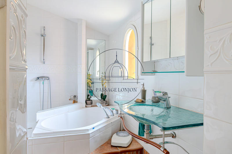 Mas - 155 m² - 6 pièces