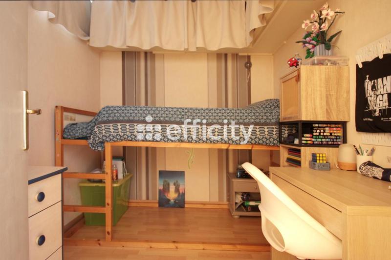 Appartement - 77 m² - 4 pièces