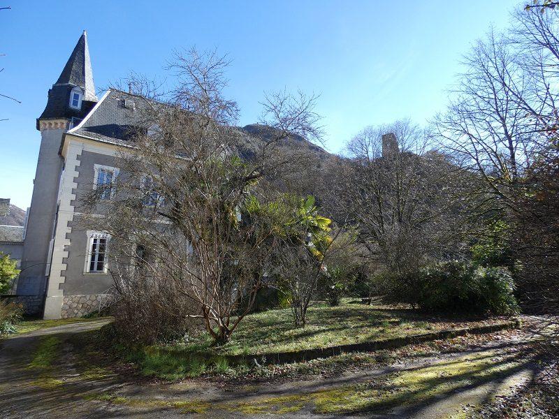 Château - 481 m² - 13 pièces