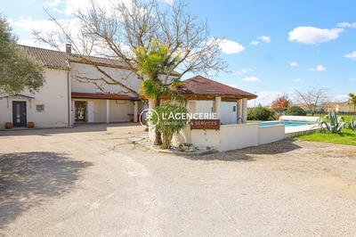Maison - 180 m² - 6 pièces