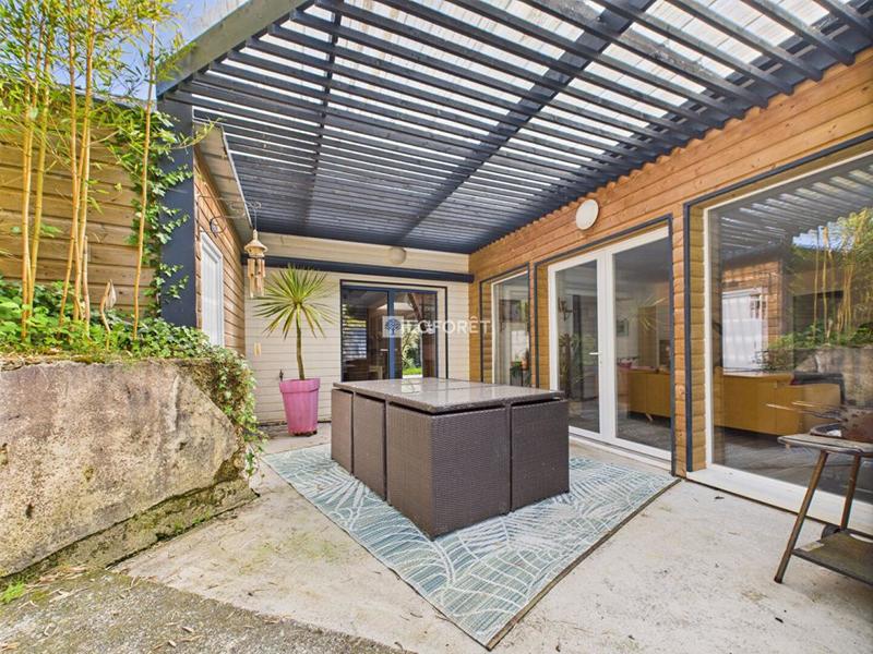 Maison - 342 m² - 12 pièces