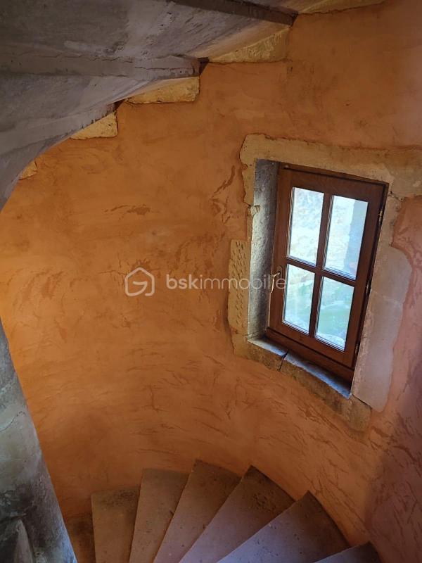 Demeure - 200 m² - 8 pièces