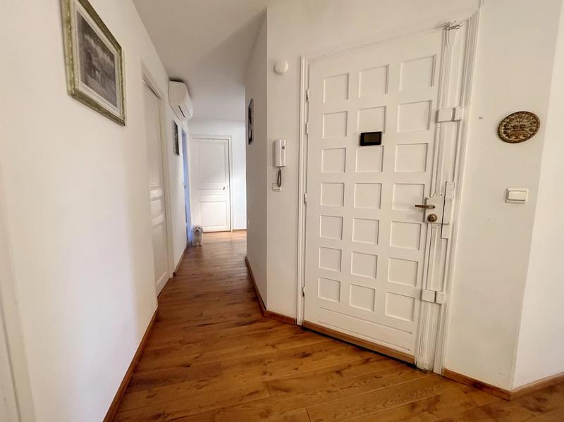 Appartement - 144 m² - 5 pièces