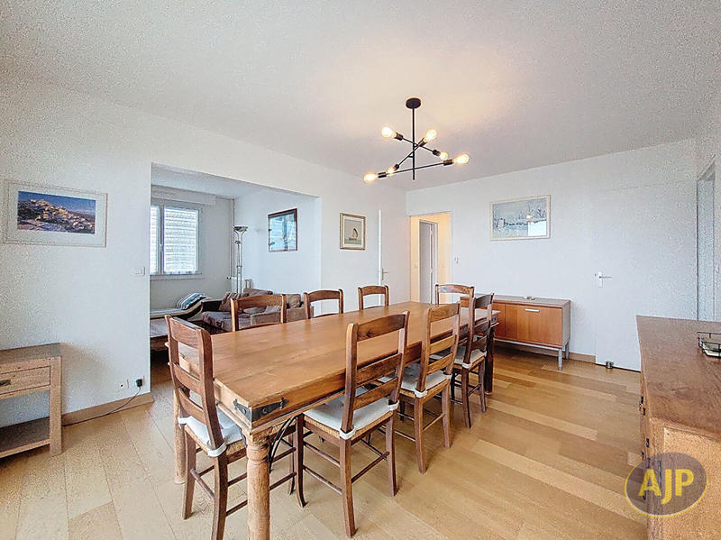 Appartement - 83 m² - 4 pièces