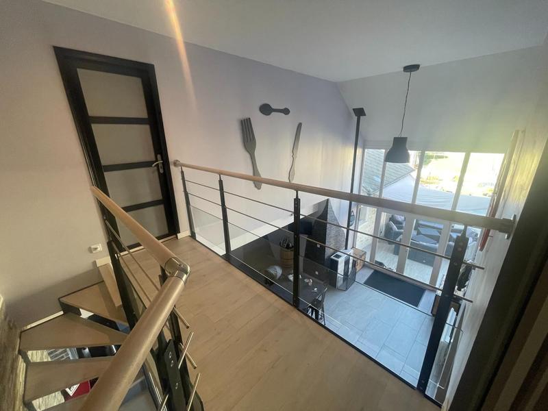 Maison - 216 m² - 5 pièces