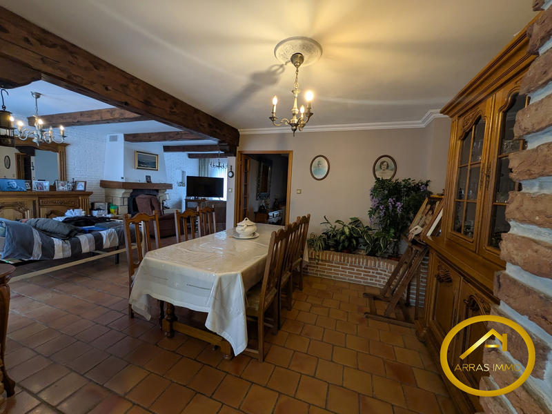 Maison - 101 m² - 6 pièces