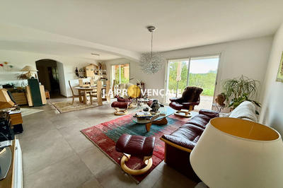 Maison - 143 m² - 5 pièces