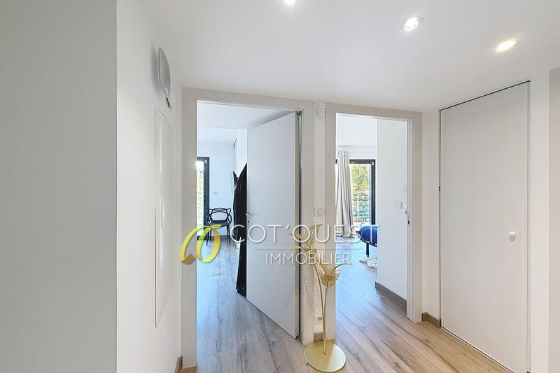 Appartement - 90 m² - 3 pièces