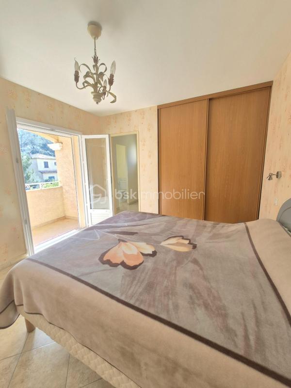 Maison - 253 m² - 10 pièces