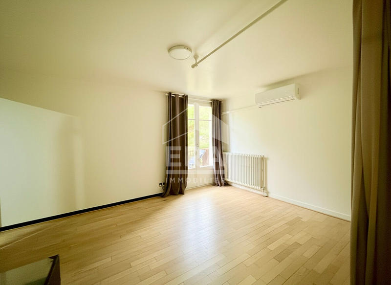 Appartement - 75 m² - 4 pièces