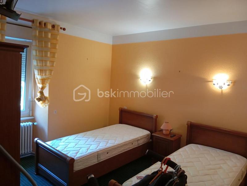 Maison - 269 m² - 15 pièces