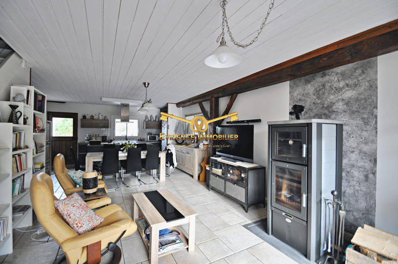 Maison - 143 m² - 7 pièces