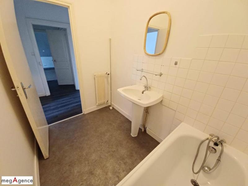 Appartement - 85 m² - 3 pièces