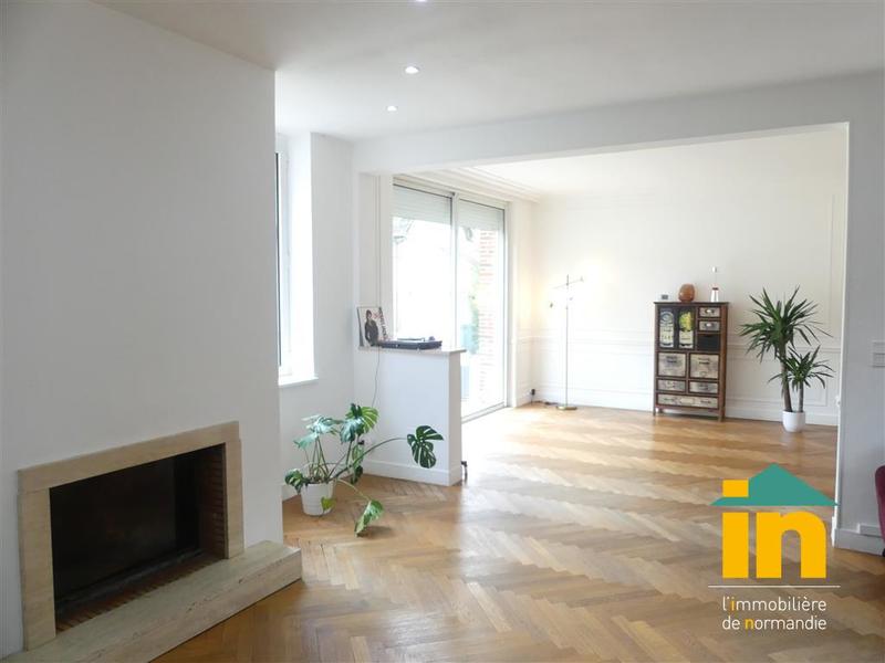 Maison de ville - 276 m² - 9 pièces