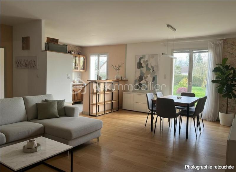 Maison - 88 m² - 4 pièces