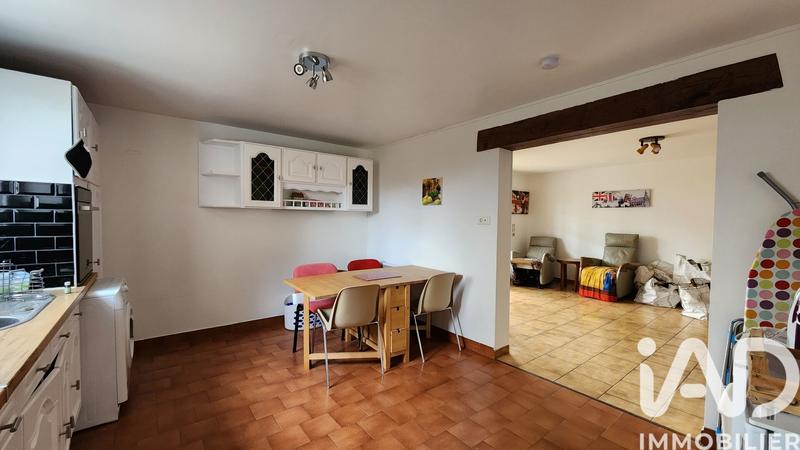 Maison - 235 m² - 10 pièces