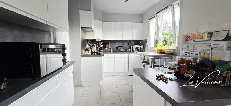 Maison - 115 m² - 4 pièces