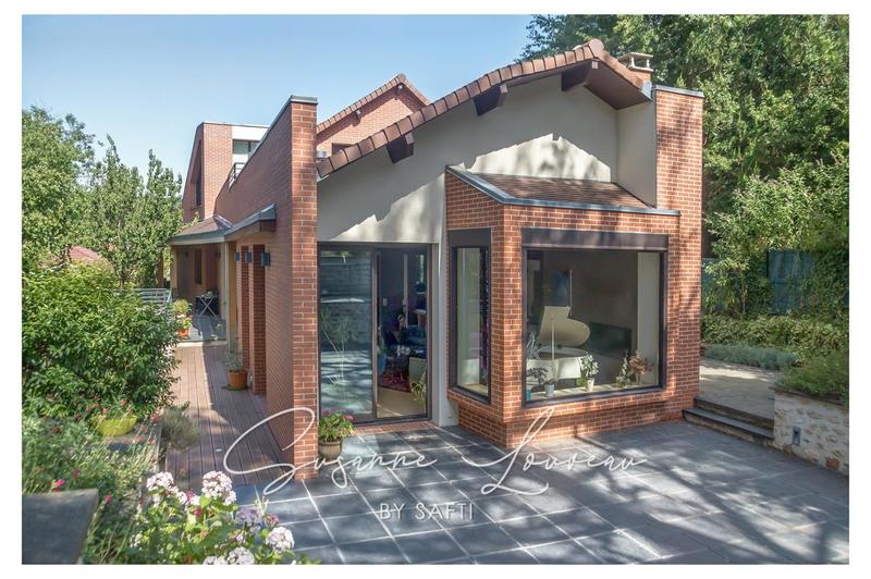 Maison - 355 m² - 11 pièces