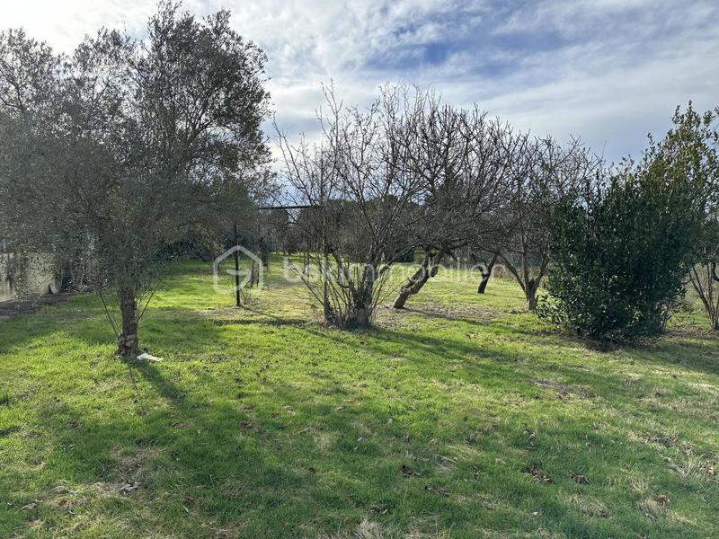 Terrain constructible - 1 150 m²