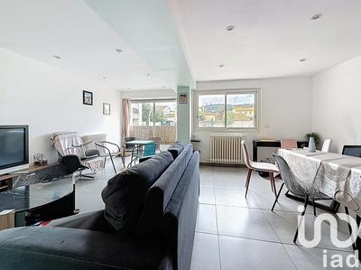 Appartement - 82 m² - 4 pièces