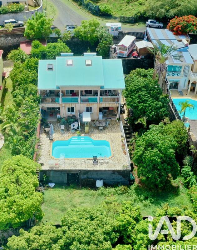 Maison - 187 m² - 10 pièces