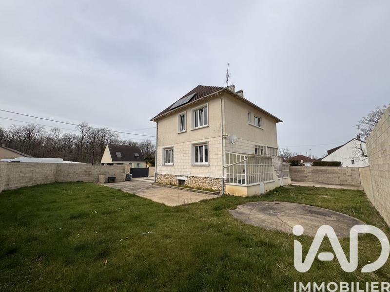 Maison - 180 m² - 8 pièces
