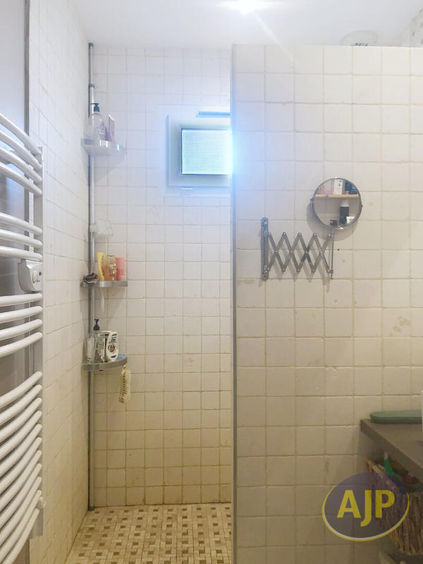 Maison - 161 m² - 7 pièces