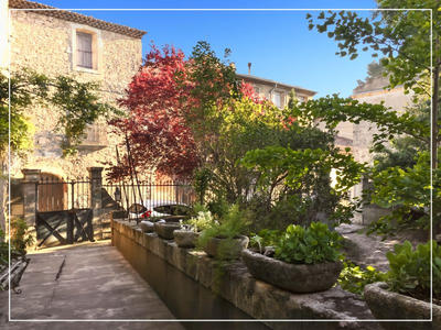 Maison - 204 m² - 10 pièces