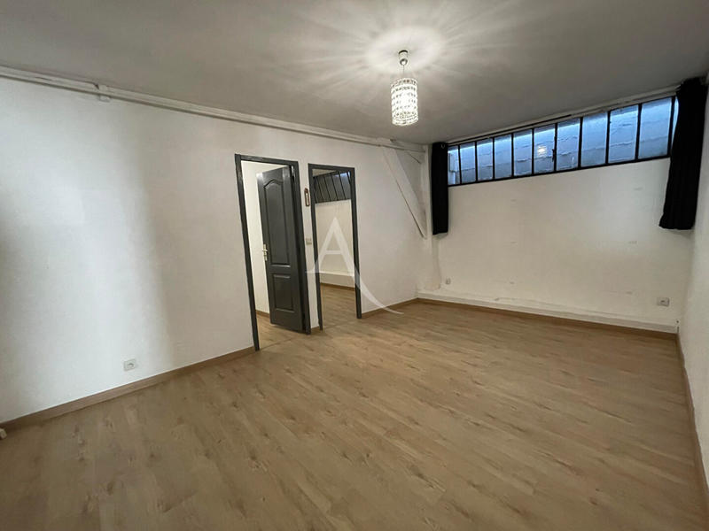 Maison - 252 m² - 6 pièces