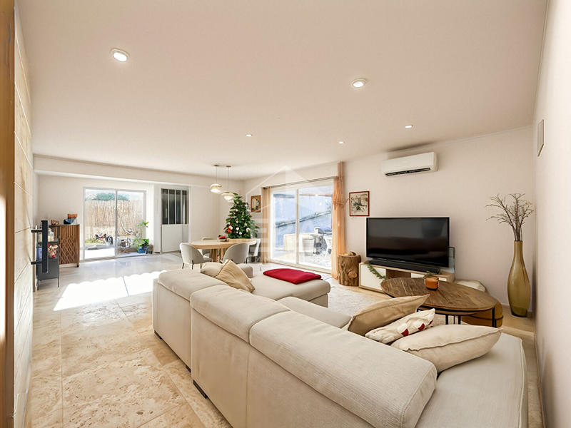 Maison - 94 m² - 4 pièces