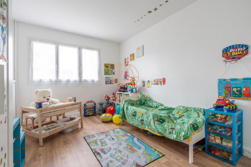 Appartement - 75 m² - 3 pièces