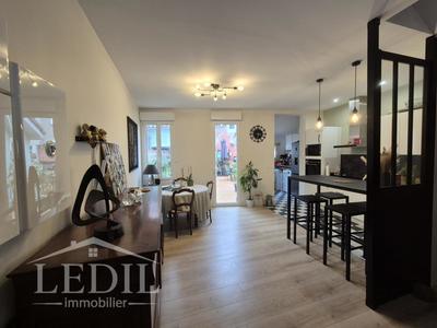 Maison de ville - 89 m² - 4 pièces