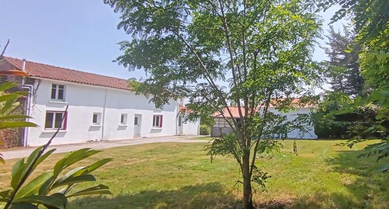 Maison - 141 m² - 8 pièces