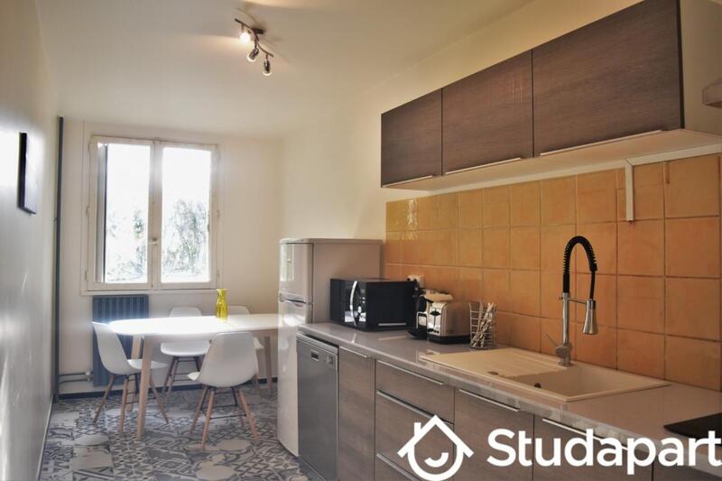 Chambre - 12 m² - 1 pièce