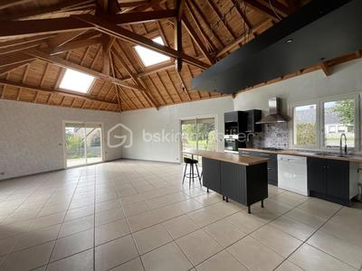 Maison - 112 m² - 4 pièces