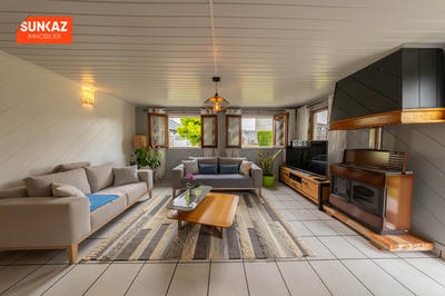 Maison - 141 m² - 6 pièces