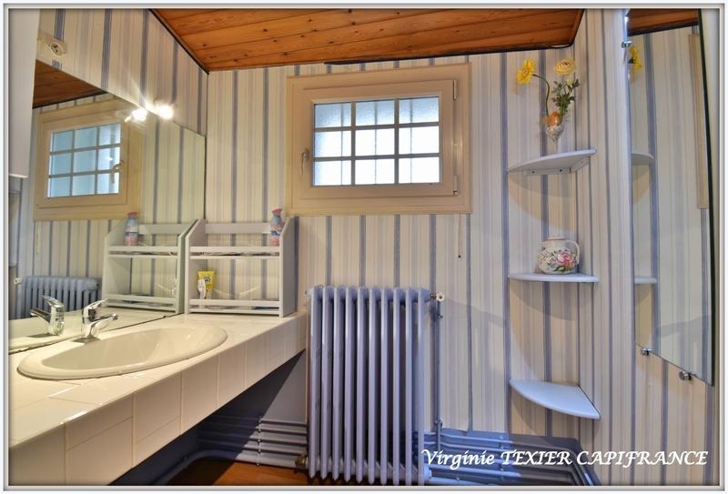 Maison - 226 m² - 8 pièces