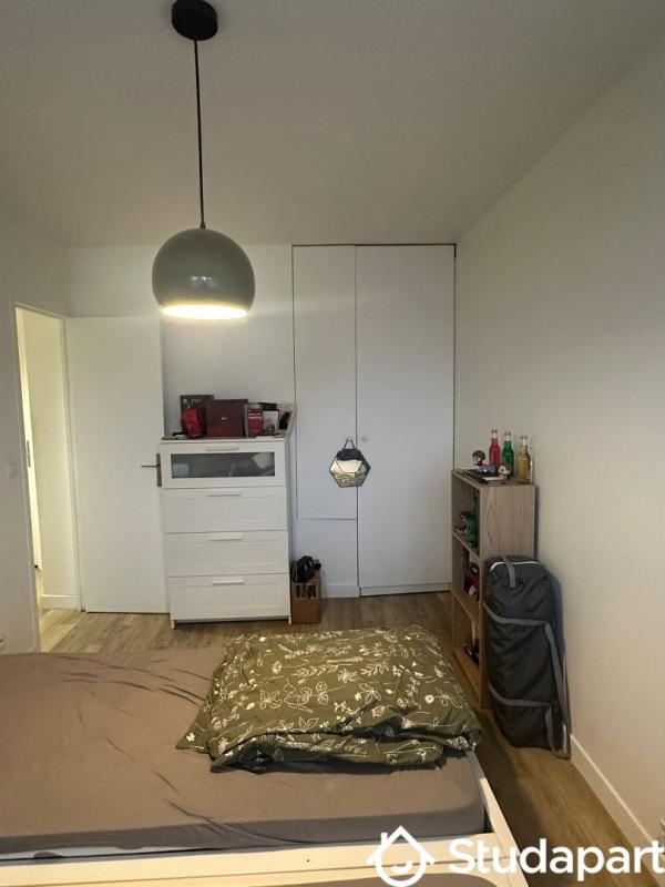 Chambre - 9 m² - 1 pièce