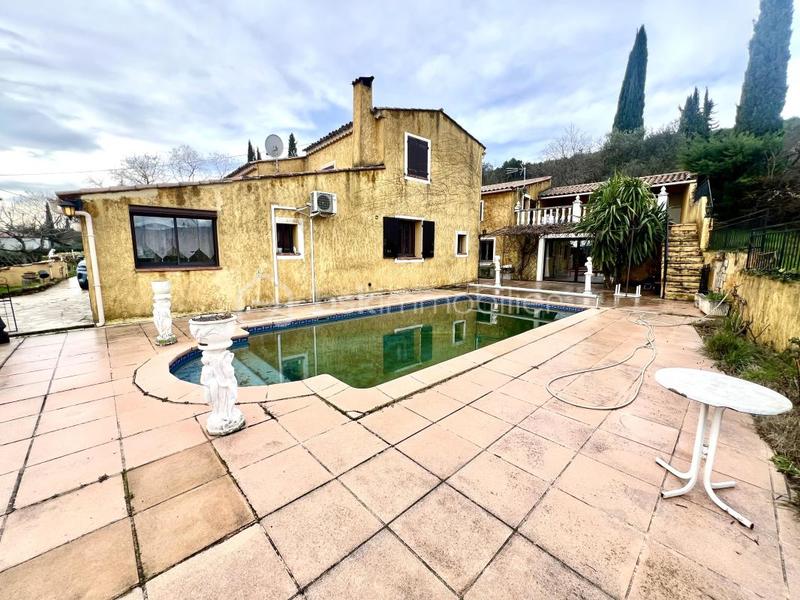 Villa - 165 m² - 6 pièces