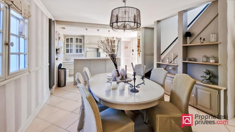 Maison - 139 m² - 5 pièces