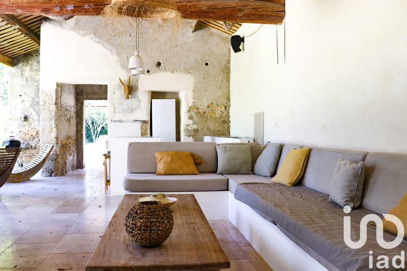 Maison - 220 m² - 10 pièces