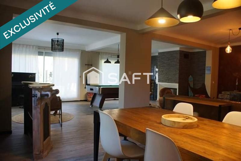 Maison - 293 m² - 8 pièces