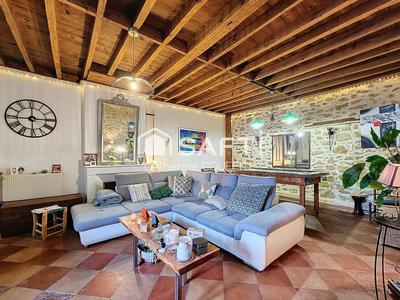 Maison - 140 m² - 6 pièces