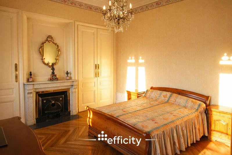 Appartement - 122 m² - 5 pièces