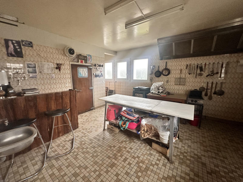 Maison - 272 m² - 10 pièces