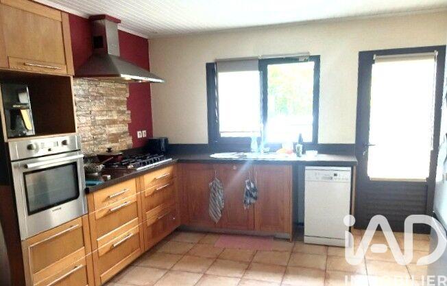 Maison - 175 m² - 8 pièces